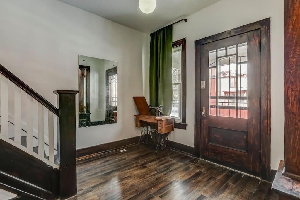 Villa Luxe Mid-Century Styled Historic Townhouse #1 Detroit Exterior foto